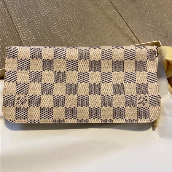 Louis Vuitton Handbags - Louis Vuitton Damier Insolite Wallet